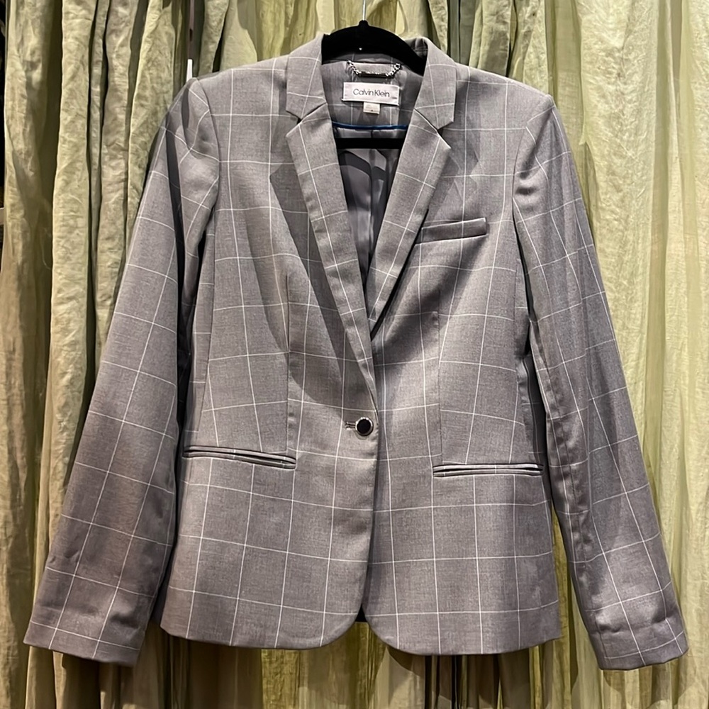 Calvin Klein suit. Like new.